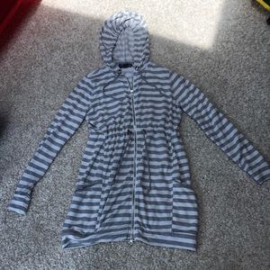 A Pea in the Pod zipper long sleeve cardigan